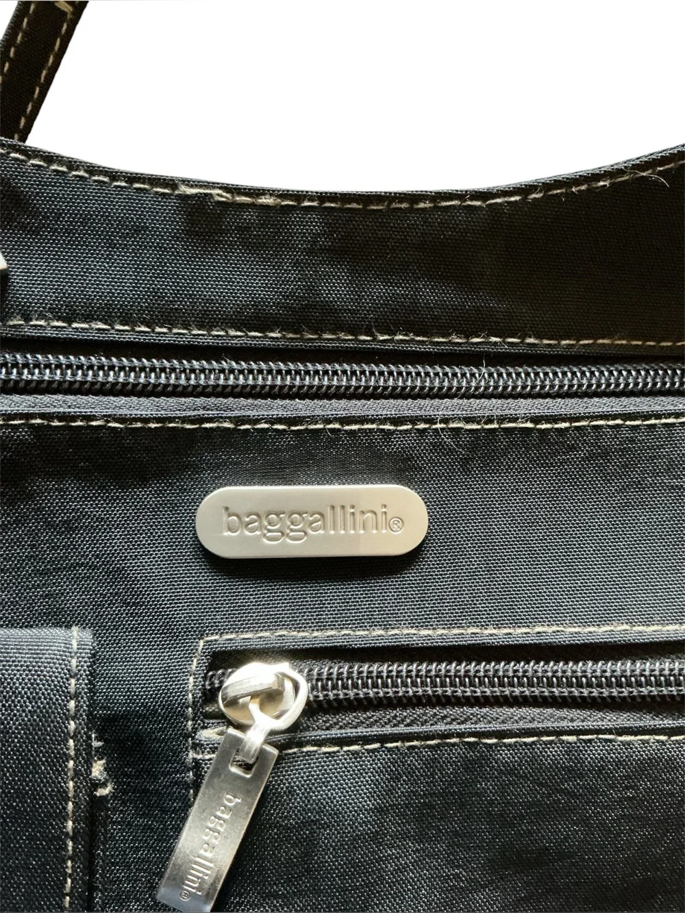 Baggallini Black Crossbody Bag with Expandable Sides - Picture 2 of 12